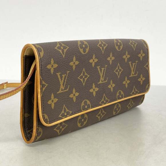 LOUIS VUITTON Brown Monogram Pochette Shoulder Bag - Picture 2 of 8
